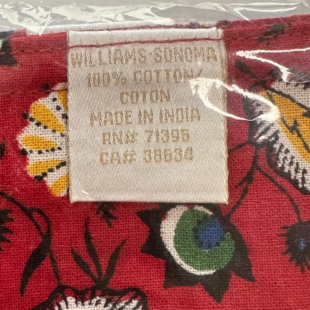 William Sonoma Set of 4 Placemats & Napkins St Remy Red Floral NWT